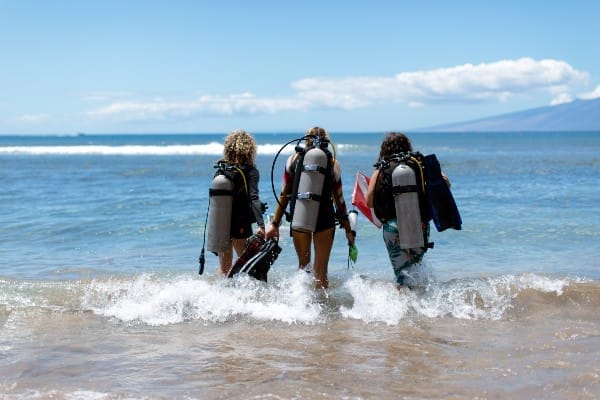 olawalu beach diving